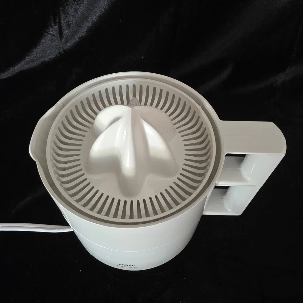 Braun Citromatic Electric Citrus Juicer White Type 4173 Mid Century Modern Style